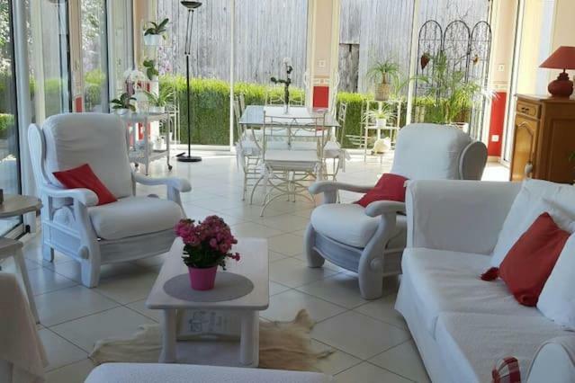 Nuit Champenoise Tout Confort Louze Exterior photo
